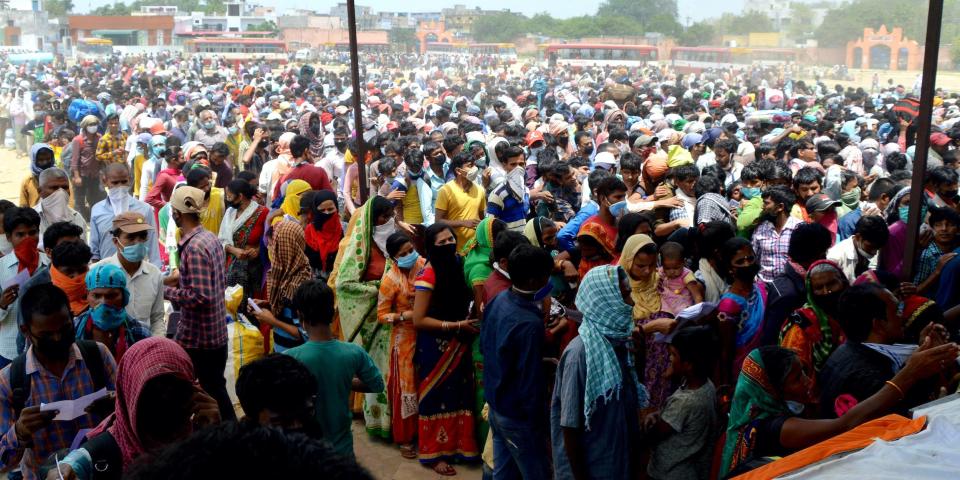 migrant crowds coronavirus india