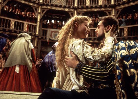 Paltrow and Joseph Fiennes in ‘Shakespeare in Love’ (Laurie Sparham)