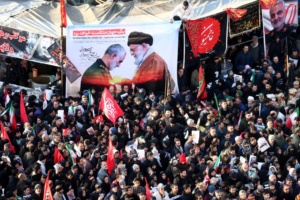 Iranian people attend a funeral procession for Iranian Major-General Qassem Soleimani, head of the elite Quds Force, and Iraqi militia commander Abu Mahdi al-Muhandis, who were killed in an air strike at Baghdad airport, in Tehran, Iran January 6, 2020. Nazanin Tabatabaee/WANA (West Asia News Agency) via REUTERS ATTENTION EDITORS - THIS IMAGE HAS BEEN SUPPLIED BY A THIRD PARTY