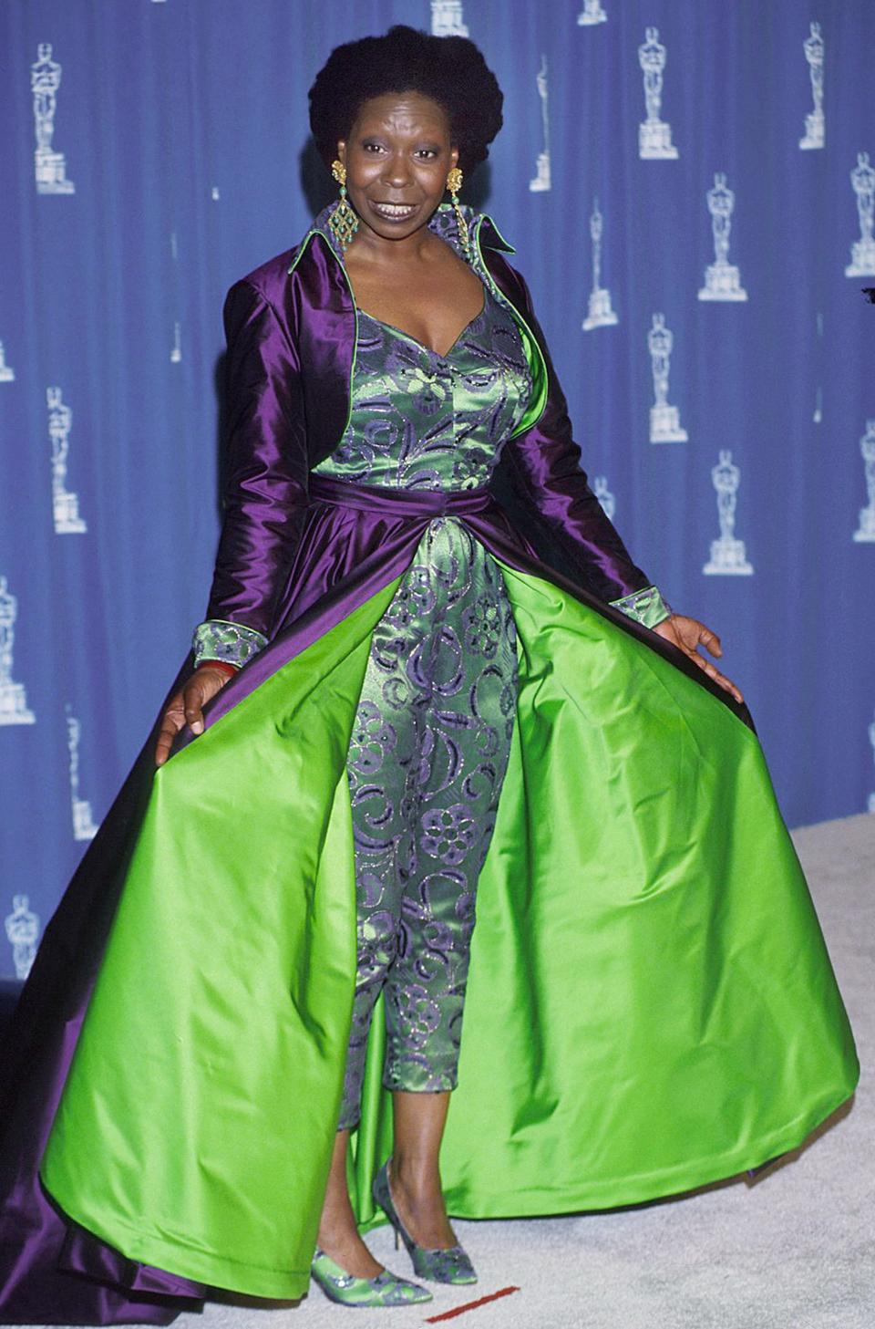 whoopi goldberg 1993 oscars dress