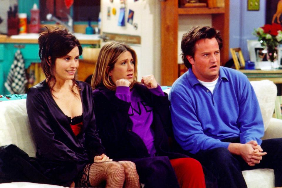 ‘Friends’ stars Courteney Cox, Jennifer Aniston, and Matthew Perry (Warner Bros/Getty Images)