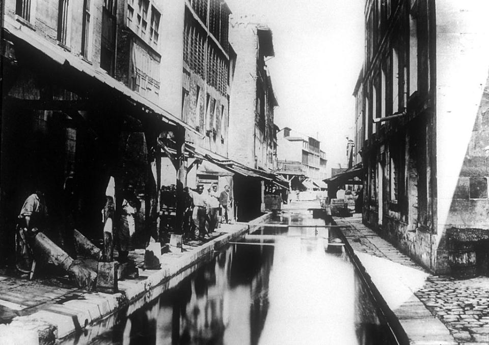 Workshops of the tanners on the banks of Bievre in Paris, in the district of the Gobelins in 1891