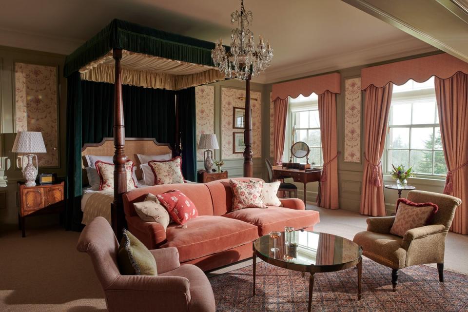 Old world glamour: the Royal Lochnagar suite (Press handout)