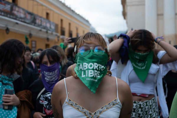 Hasta ahora, el aborto ha sido despenalizado a nivel local en Ciudad de México, Oaxaca, Hidalgo, Veracruz, Baja California, Colima, Sinaloa, Guerrero, Baja California Sur y Quintana Roo, por la vía legislativa, así como en Coahuila y Aguascalientes por la vía judicial.