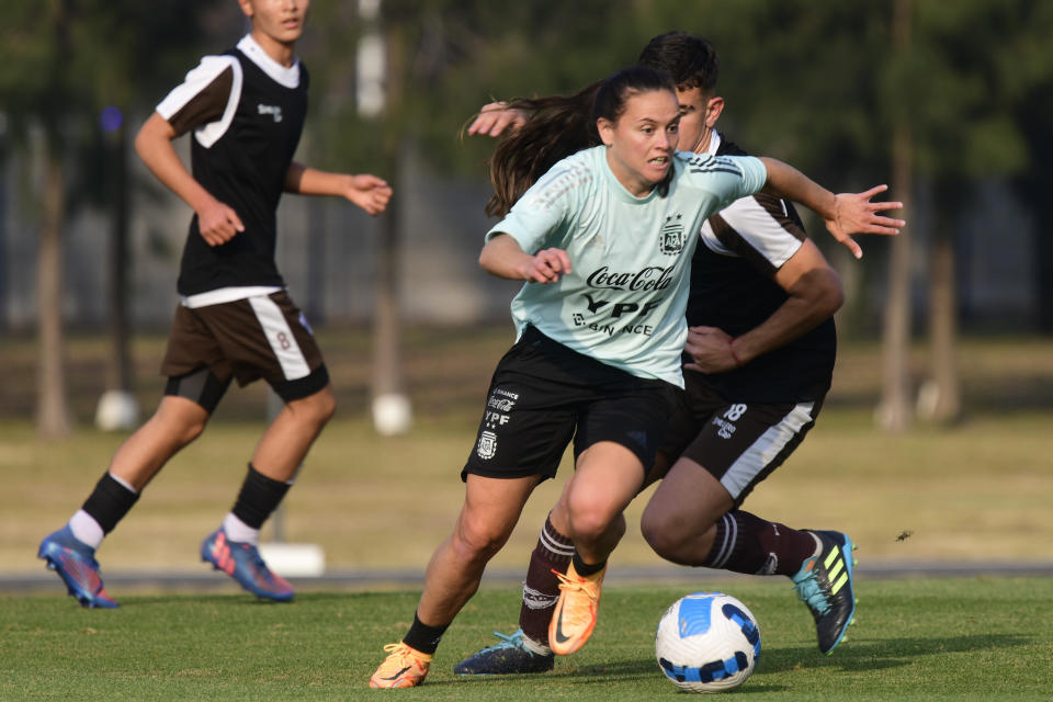 Argentina national women's soccer team player Florencia Bonsegundo plays the ball during a training session at the Argentina Football Association, in Buenos Aires, Argentina, Thursdays, June 16, 2022. Argentina will play the Copa America from July 8 to 30 in Colombia and will be part of Group B together with Brasil, Perú, Venezuela and Uruguay. (AP Photo/Gustavo Garello)