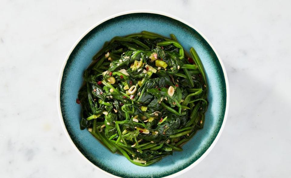 Garlic-Sesame Sautéed Spinach (Sautéed Sigeumchi Namul)