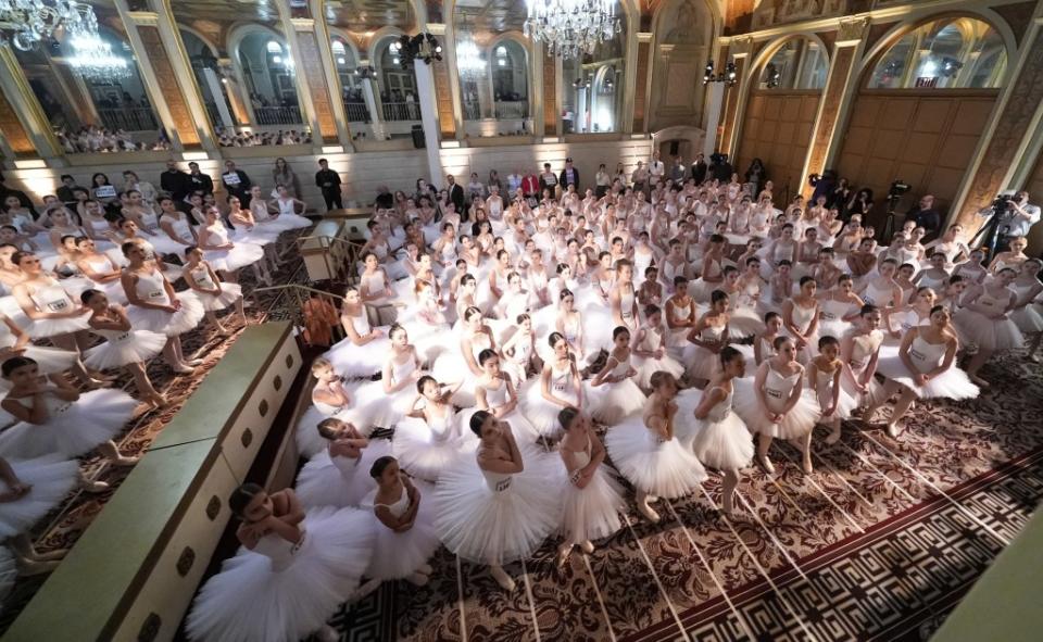 Young ballet dancers prepare to set the Guinness World Record for Most Ballerinas En Pointe Simultaneously at The Plaza Hotel on April 17, 2024. Getty Images