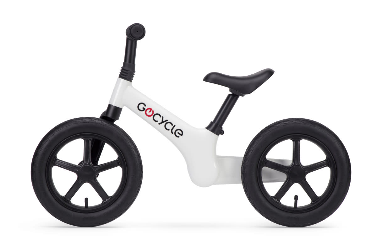 What kid wouldn't want to try out this mini-electric bike??<p>Gocycle</p>