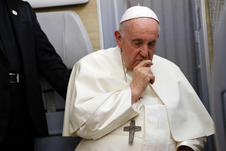 Francisco, en el vuelo papal de regreso de Canadá