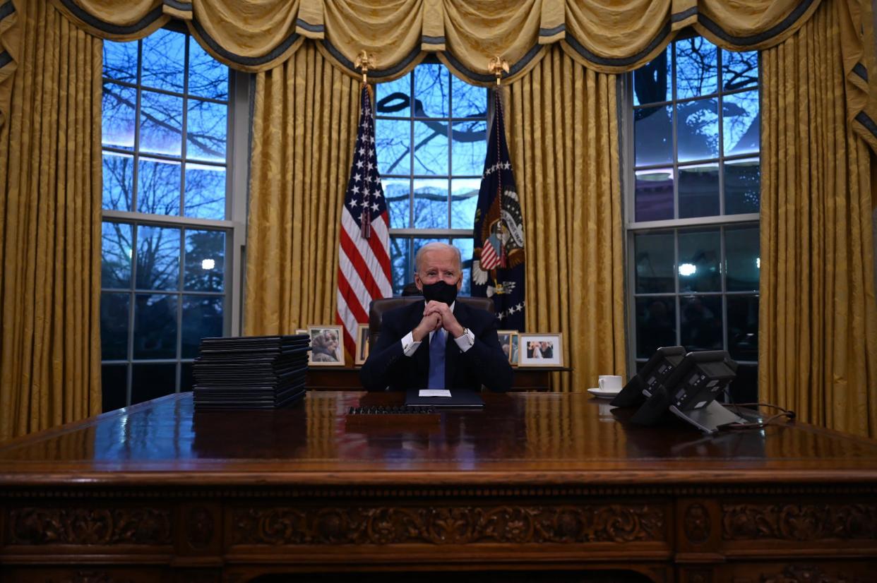 Joe Biden dans le Bureau ovale - Jim WATSON / AFP