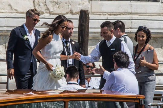 Nach der Trauung geht’s per Wassertaxi wieder zurück zum Hotel, in dem auch schon Amal und George Clooney für ihre Hochzeit abgestiegen sind.  (Bild: Getty Images)