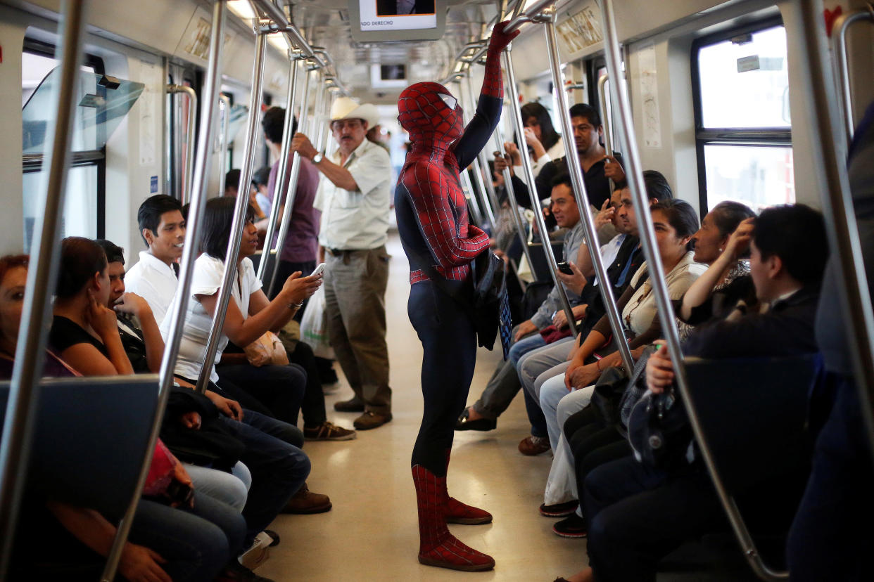 Spiderman, gesichtet im Mai 2016 in der U-Bahn von Mexiko-City (Bild: REUTERS/Edgard Garrido)