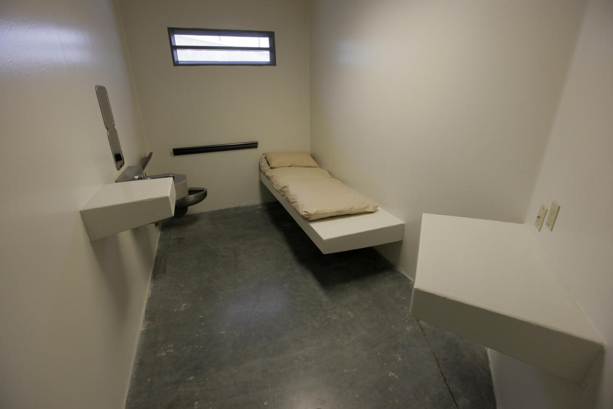 american prison cell