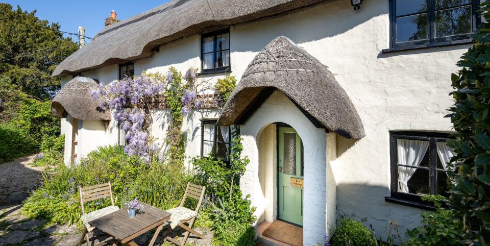 thatched cottage for sale in dorset