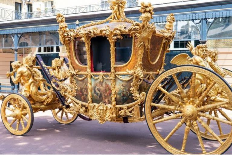 El tradicional Gold State Coach se usa para todas las coronaciones desde 1830