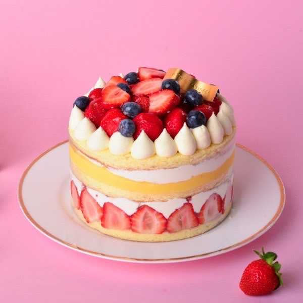 蘇格蕾法式甜點_草莓布丁裸蛋糕(圖／品牌提供）