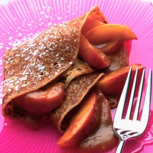 Crepes with nectarines and caramel sauce