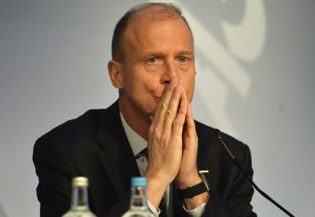 FILE PHOTO: Airbus Group Chief Executive Tom Enders listens during a news conference on the aerospace group's annual results, in London, Britain February 24, 2016. REUTERS/Hannah McKay