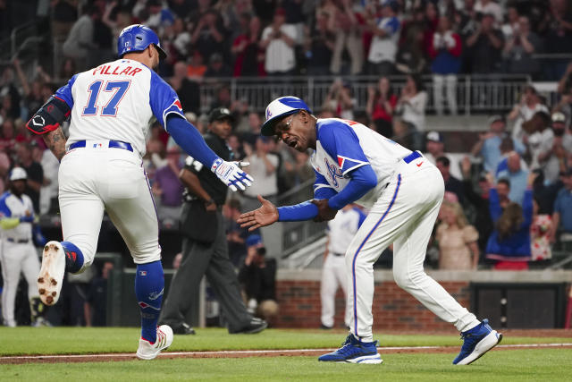 WATCH: Kevin Pillar blasts a two-run, pinch-hit home run to give the Braves  the lead in the eighth inning - Sports Illustrated Atlanta Braves News,  Analysis and More