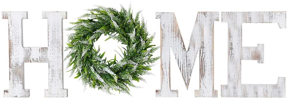 Inspired decor, perfect for Farmhouse Decor, swap out the wreath with the seasons for a change of style.