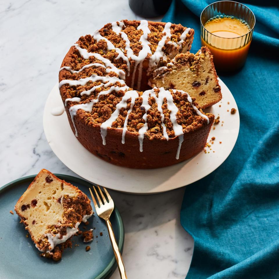 Christmas-Morning Coffee Cake