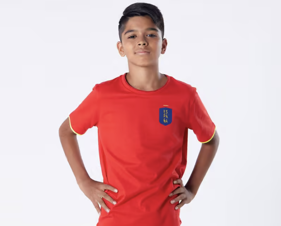 Playera españa ff100 niño 2022.  / Imagen: Decathlon.com.mx