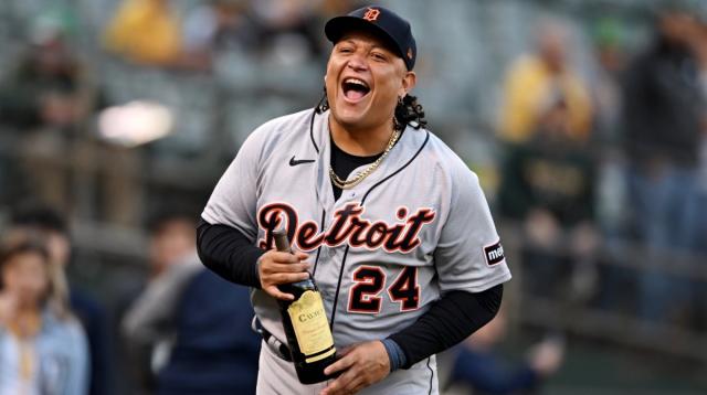 Kane] The Oakland A's present Miguel Cabrera with their retirement