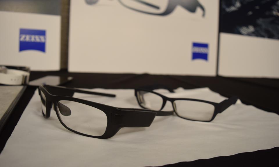 Carl Zeiss Smart Glasses Won't Make You Look Like A Glasshole