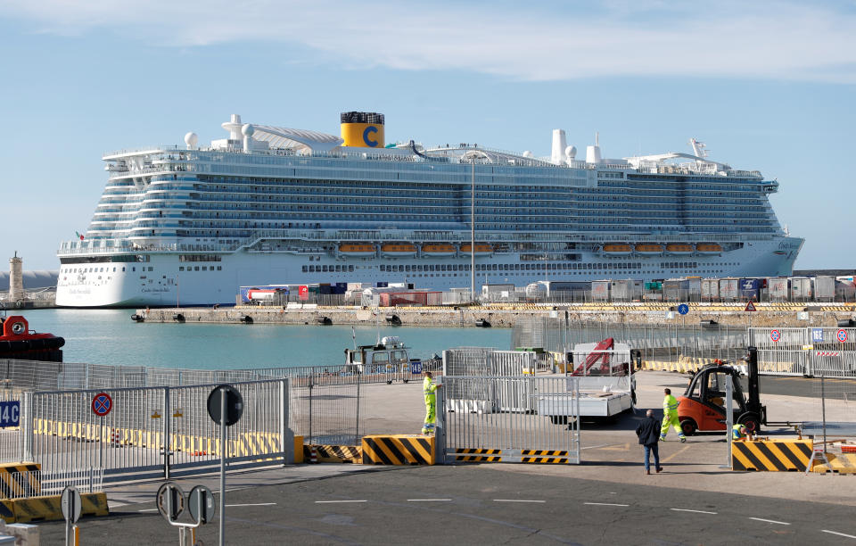 The Costa Smeralda cruise ship of Costa Crociere, carrying around 6,000 passengers, is docked at the Italian port of Civitavecchia after a health alert due to a Chinese couple and a possible link to coronavirus on board, in Civitavecchia, Italy, January 30, 2020. REUTERS/Guglielmo Mangiapane REFILE - ADDING INFORMATION