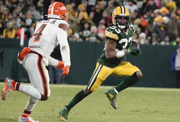 Browns-Packers Christmas Day matchup draws second-largest audience