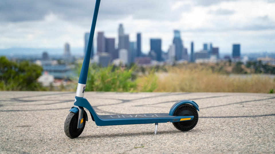 Unagi Model One Voyager overlooking Los Angeles