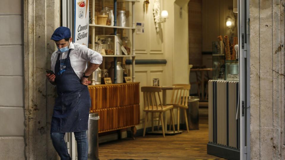 In Italien müssen nun landesweit alle Restaurants und Bars um 18 Uhr für Gäste schließen.