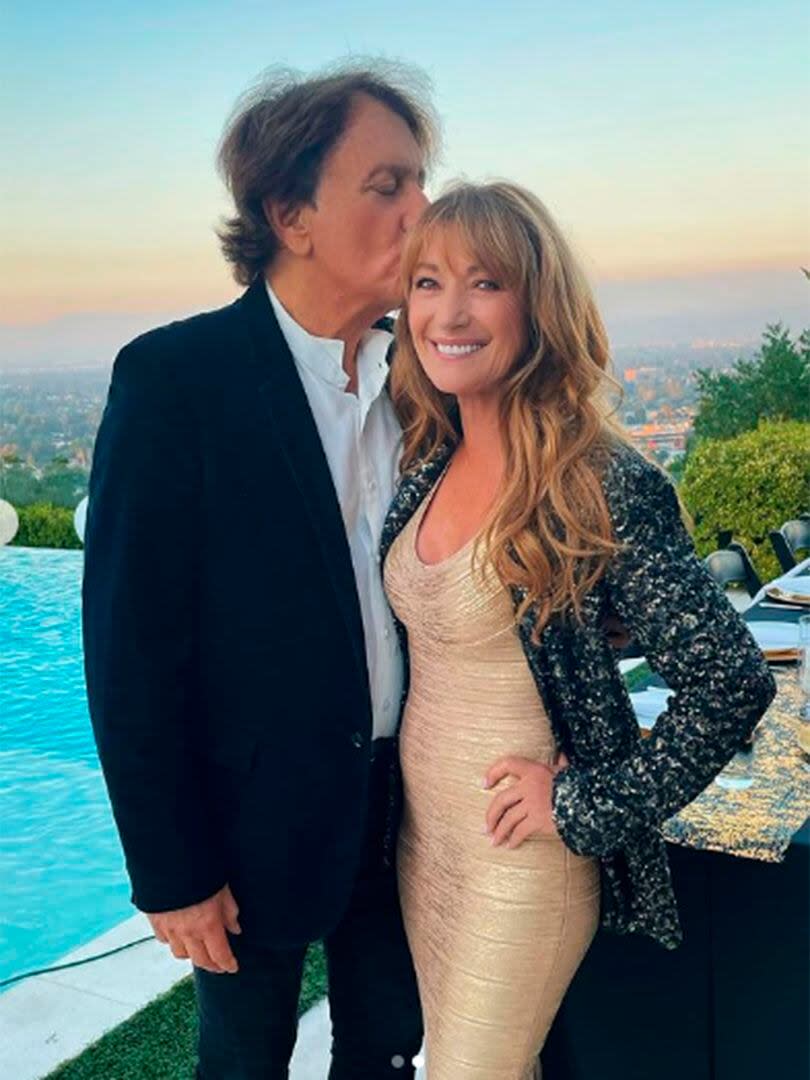 Jane Seymour junto a John Zambetti, su nuevo amor