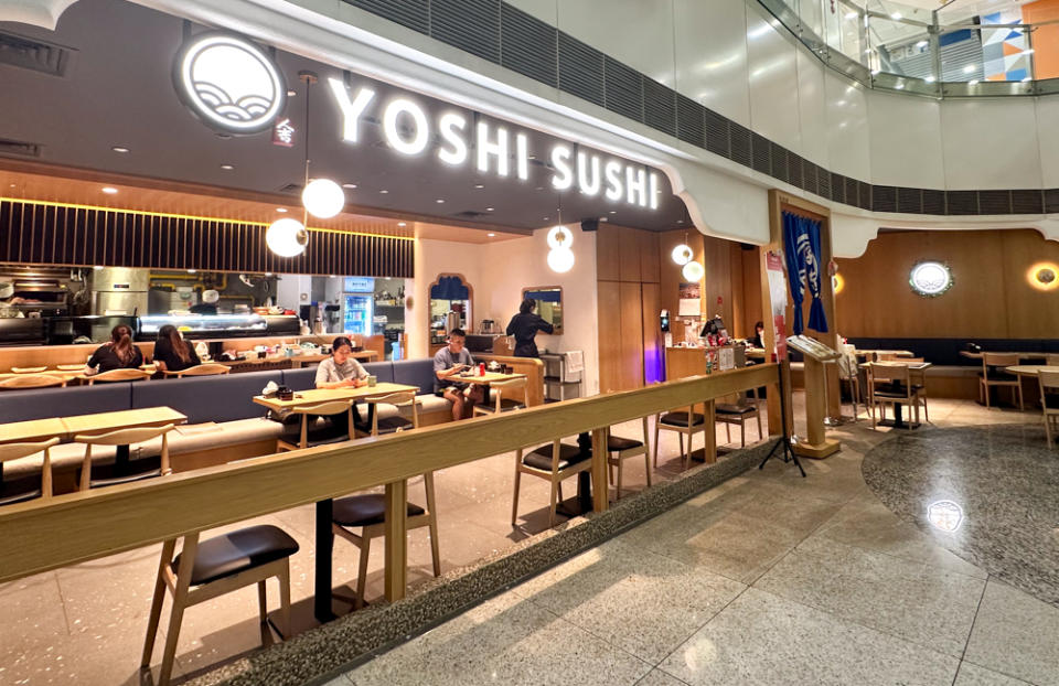 clarke quay central - hitoyoshi yoshi sushi
