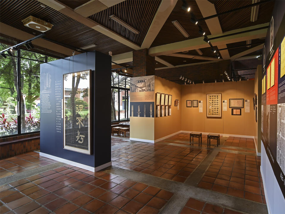 七七事變87週年，松濤社在台北市劍潭青年活動中心推出「英雄天地」文物展覽。（圖：松濤社提供）