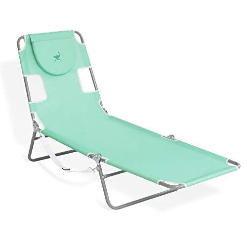 41) Chaise Lounge Beach Chair with Face Opening