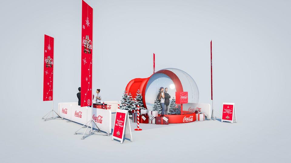 Coca-Cola’s Holiday Magic campaign will bring a life-size snow globe photo experience to United Supermarkets, Market Streets and Amigos stores across Texas in December 2022.