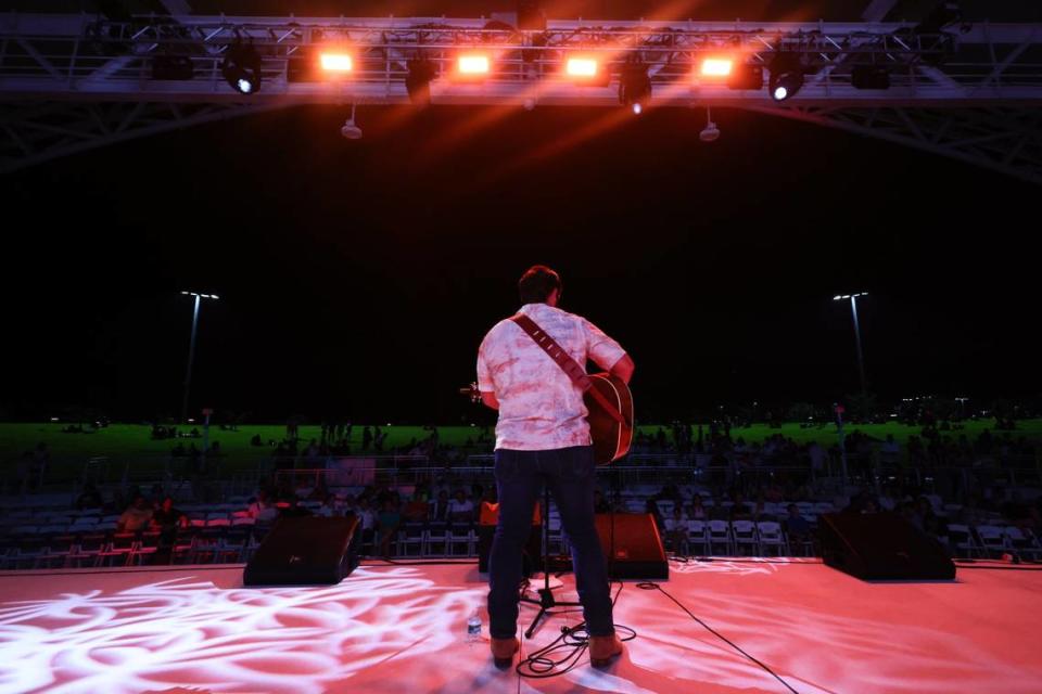 Country music singer and songwriter Orlando Mendez performs at the amphitheater of the newly inaugurated eastern portion of Doral Central Park at 3005 NW 92nd Ave. in Doral, Florida, on Monday, Aug. 26, 2024.