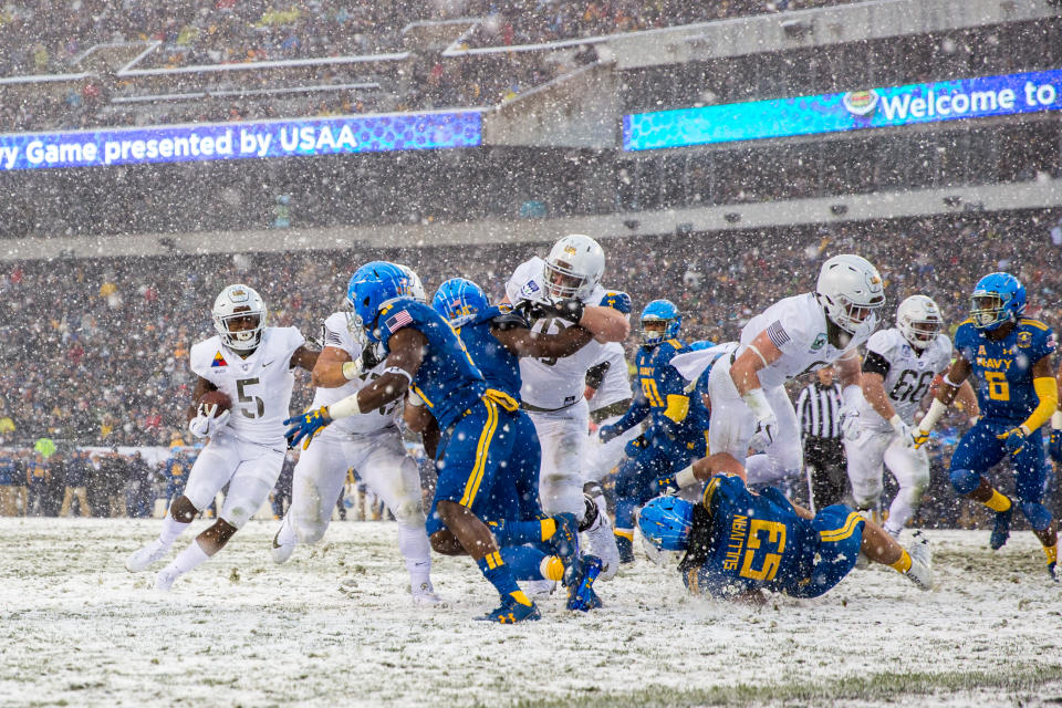 Army beat Navy 14-13 in the snow in 2017. (Getty)