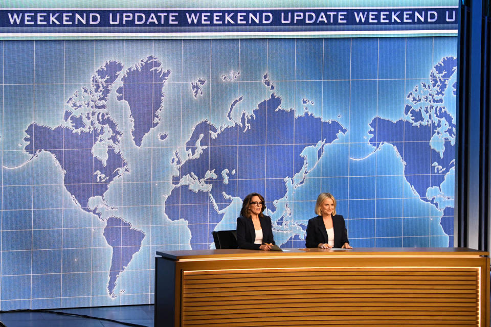 Tina Fey and Amy Poehler (Valerie Macon / AFP - Getty Images)