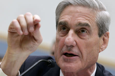 FILE PHOTO: FBI Director Robert Mueller testifies before the House Judiciary Committee hearing on Federal Bureau of Investigation oversight on Capitol Hill in Washington, DC, U.S., June 13, 2013. REUTERS/Yuri Gripas/File Photo