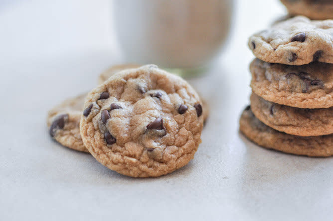 <strong>Get the <a href="http://www.howsweeteats.com/2012/09/mini-whole-wheat-chocolate-chip-cookies/" target="_blank">Mini Whole Wheat Chocolate Chip Cookies recipe</a> from How Sweet It Is</strong>