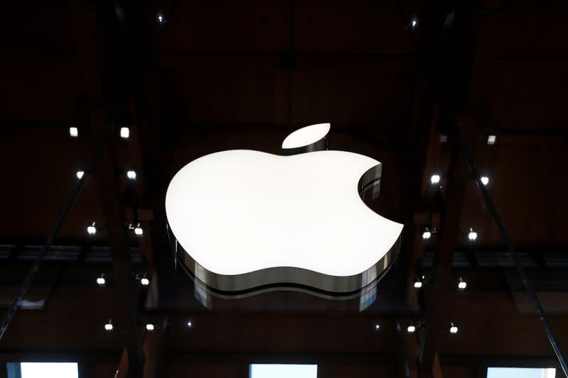 Apple logo at an Apple store in Paris