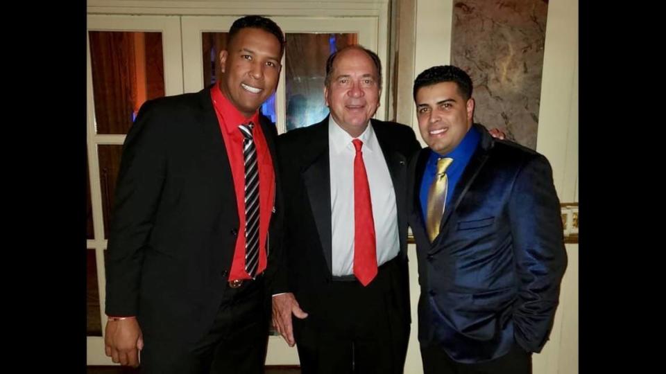 From left are Royals catcher Sal Perez, Hall of Famer Johnny Bench and Rafi Cedeño.