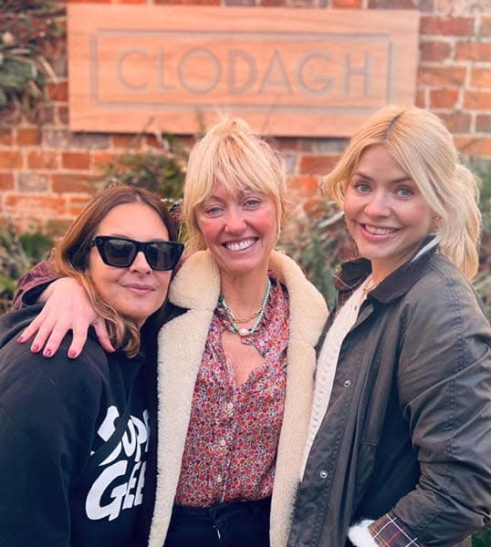 holly-willoughby-with-friends