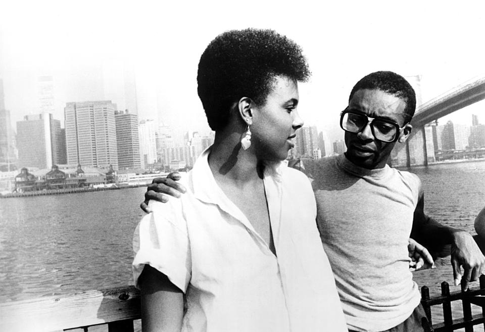 Tracy Camilla Johns as Nola Darling and Spike Lee as Mars Blackmon. (Photo: Everett Collection)