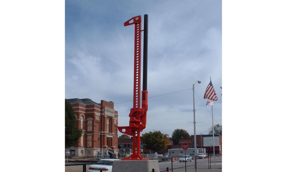 World’s Largest Hi-Lift Jack