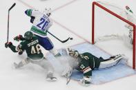 NHL: Western Conference Qualifications-Vancouver Canucks at Minnesota Wild
