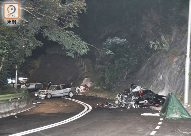 新娘潭路發生2死5傷交通意外。(楊日權攝)