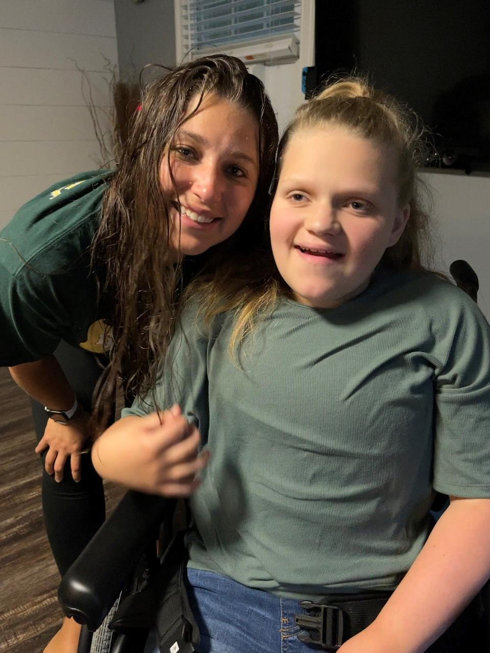 Aimee Rodrigues (left) with her 17-year old daughter, Leanna (right).